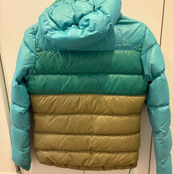 LL Bean Women's Puffer Jacket (size xs) - Picture 2 of 3